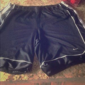 Nike Men’s Basketball Shorts XL